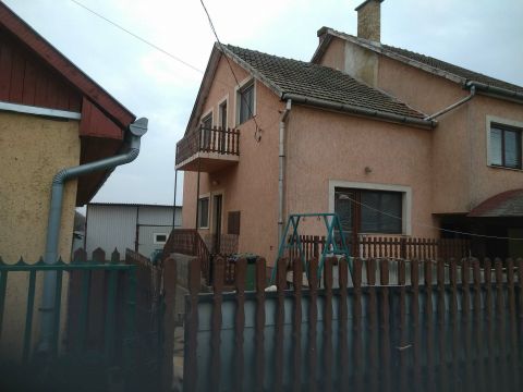 Eladó Ház 3360 Heves , Csendes mellékutca