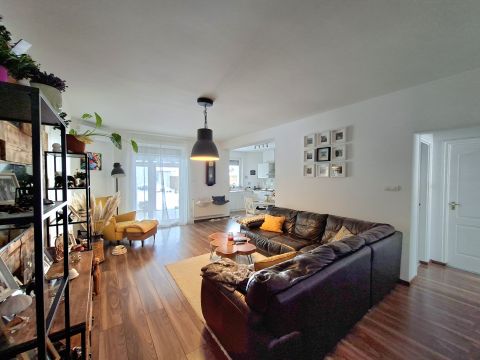 Eladó Ház 8130 Enying Balatonbozsok Rózsadombján 2 generációnak is alk.Prémium ház