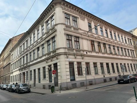 Eladó Lakás 1088 Budapest 8. kerület Palota negyed