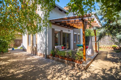 Eladó Ház 1188 Budapest 18. kerület 