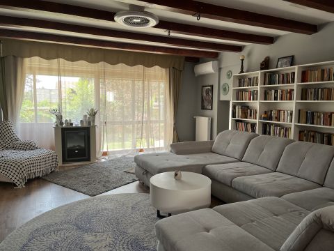 Eladó Ház 1213 Budapest 21. kerület , Csepel Királyerdő - gondozott családi ház kerttel