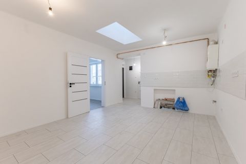 Eladó Lakás 1182 Budapest 18. kerület Gloriett telepen, TELJESEN FELÚJÍTOTT lakás