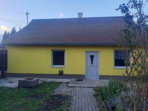 Eladó Ház 8000 Székesfehérvár , Ráchegyen