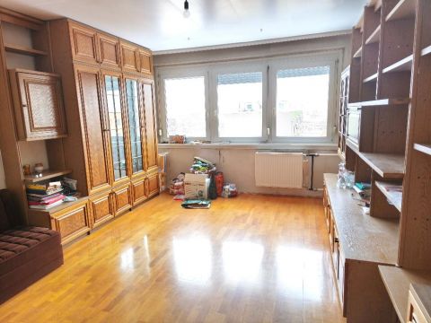 Eladó Lakás 1108 Budapest 10. kerület , 1108 Budapest 10, Sibrik lakótelep