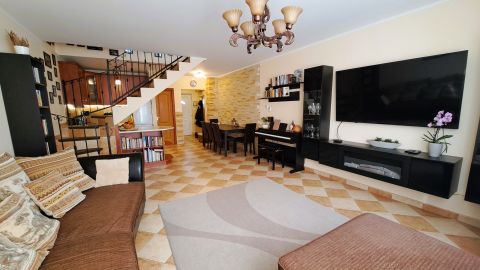 Eladó Lakás 2234 Maglód 