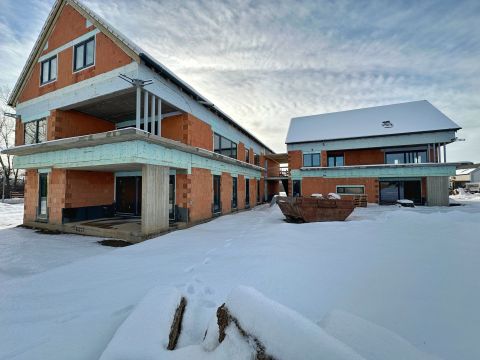 Eladó Lakás , Kozármisleny