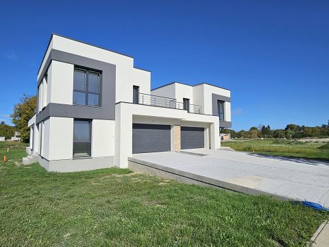 Eladó Lakás 9026 Győr , Újépítésű LUXUS lakás nagy zöld területtel Győrben