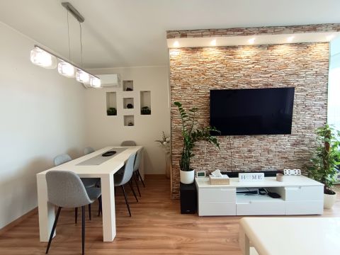 Eladó Lakás 9400 Sopron Jereván lakótelep