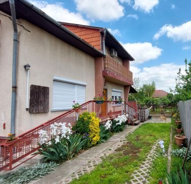 Eladó Ház 2225 Üllő 