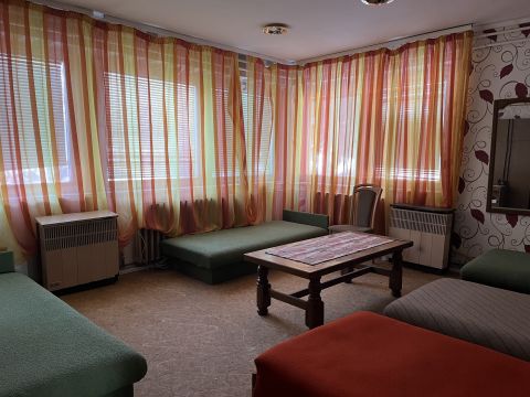 Kiadó Ház 7133 Fadd 