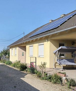 Eladó Ház 9099 Pér , Művelődési házhoz közel