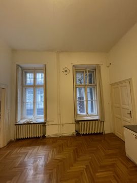 Eladó Lakás 1054 Budapest 5. kerület Nagypolgári lakás a Szabadság tér közvetlen közelében 