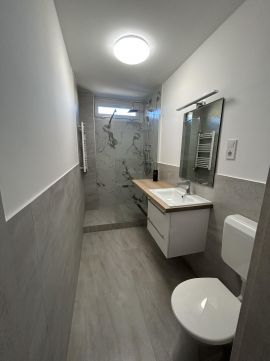 Eladó Lakás 7633 Pécs , Uránváros