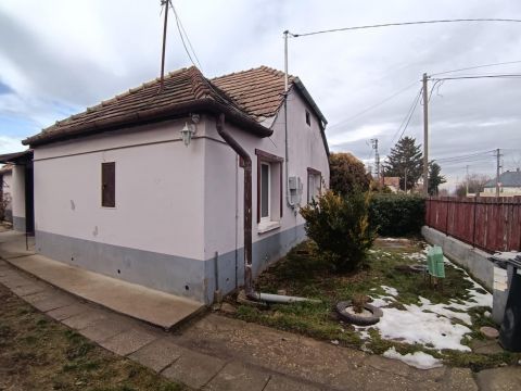 Eladó Ház 2946 Csép 