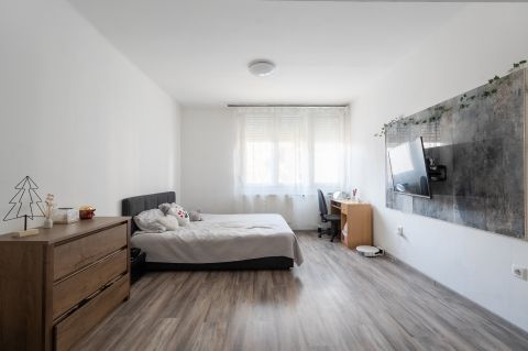 Eladó Lakás 2800 Tatabánya 