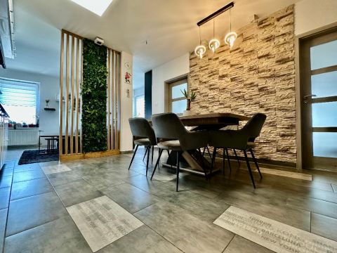 Eladó Lakás 4002 Debrecen , 4025 Debrecen, Buszvégvállomás