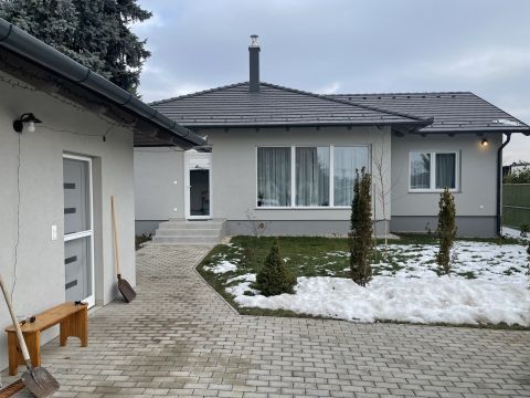 Eladó Ház 2049 Diósd 