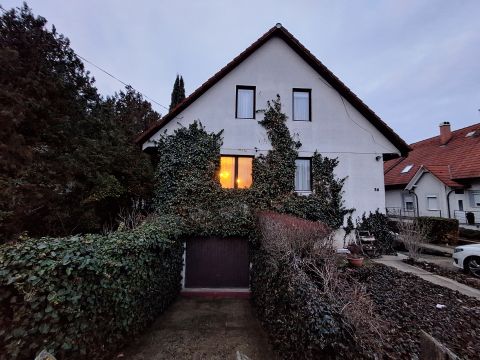 Eladó Ház 1162 Budapest 16. kerület 