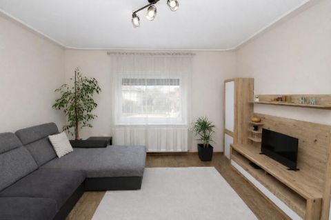 Eladó Ház 2318 Szigetszentmárton , 2318 Szigetszentmárton, Központhoz közel