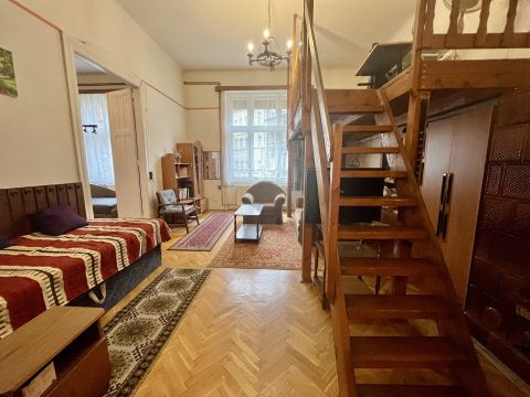 Eladó Lakás 1081 Budapest 8. kerület 