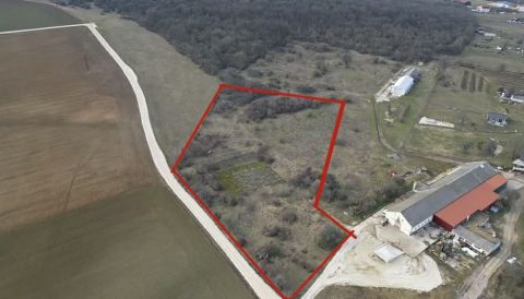 Eladó Telek 8248 Veszprémfajsz , Fő utca közelében 