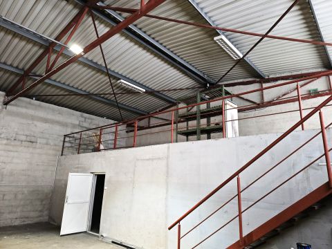 Kiadó Tároló/Raktár 7622 Pécs 