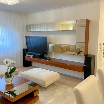 Kiadó Lakás 1038 Budapest 3. kerület , CSILLAGHEGYEN NAPPALI 3 HÁLÓS, BERENDEZETT, ERKÉLYES LAKÁS!