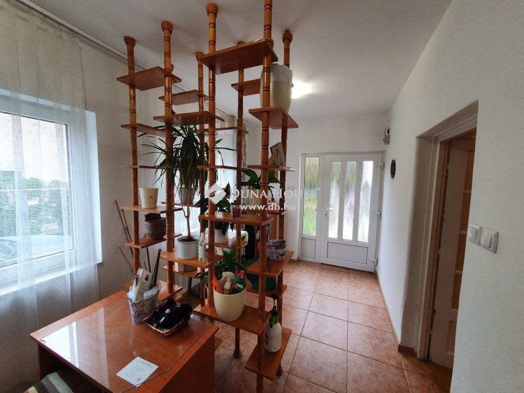 2600 Vác , Ambró Ferenc utca — 1/14