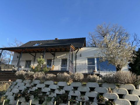 Eladó Ház 7635 Pécs , Makár hegy