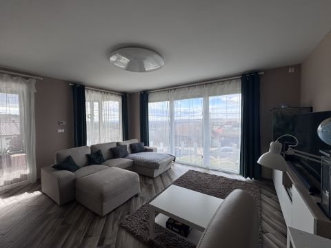 Eladó Ház 2086 Tinnye , Tinnye,Panorámás családi ház