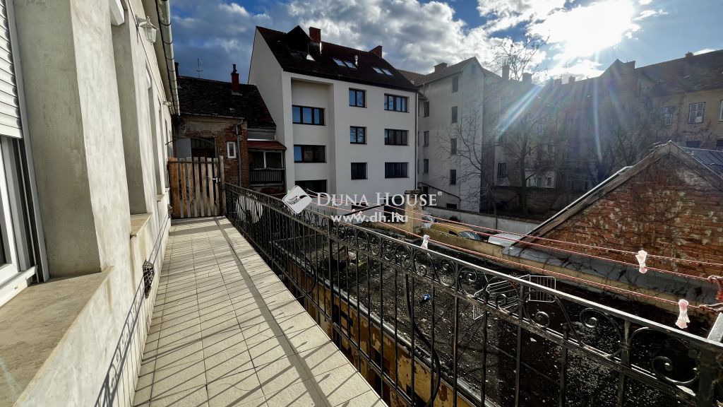 9700 Szombathely , Belvárosban — 1/16
