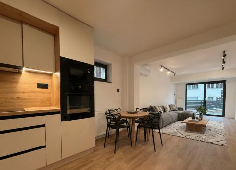 Eladó Lakás 7635 Pécs , Mecsekoldal-Bálics 3 szobás kertkapcsolatos felújított lakás