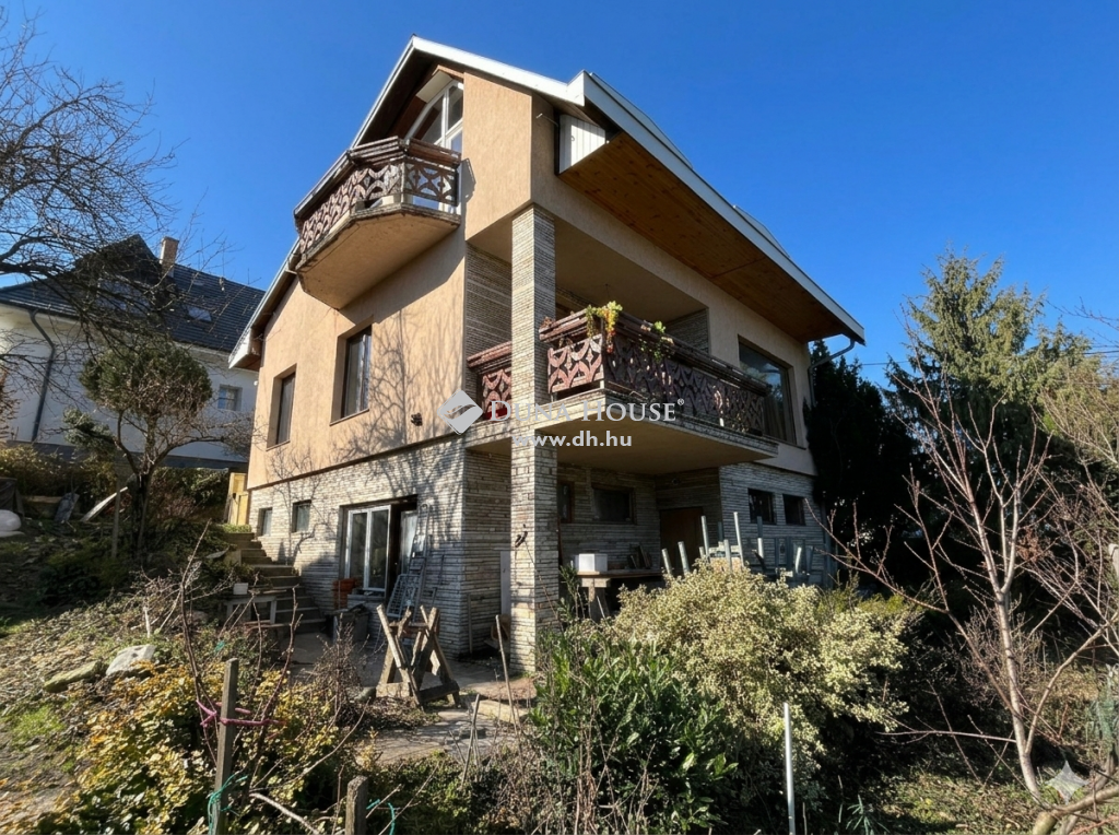 2040 Budaörs — 1/19