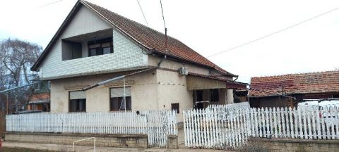 Eladó Ház 5430 Tiszaföldvár 5430 Tiszaföldvár, Jó, csendes