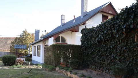 Eladó Ház 8556 Pápateszér , Pápateszér, Dózsa Gy. utca