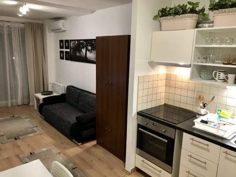 Eladó Lakás 1039 Budapest 3. kerület 