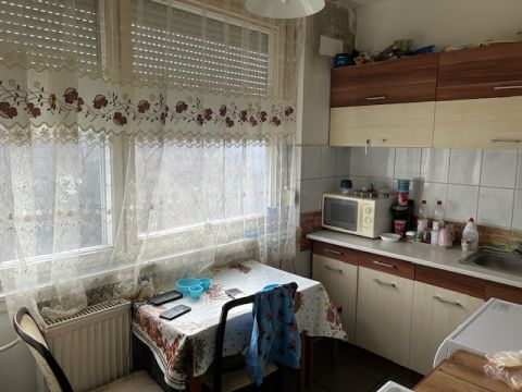 Eladó Lakás 2800 Tatabánya 