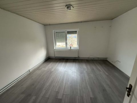 Eladó Ház 9200 Mosonmagyaróvár , Alkotmány utca közelében