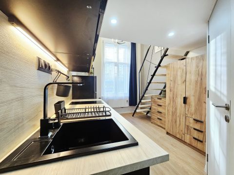 Eladó Lakás 1071 Budapest 7. kerület , Azonnal költözhető stúdiólakások eladók a VII. kerületben!