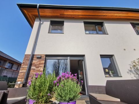 Eladó Lakás 2089 Telki ,  A+energetikával, elektromos autó-töltéssel, 2 autóbeállóval