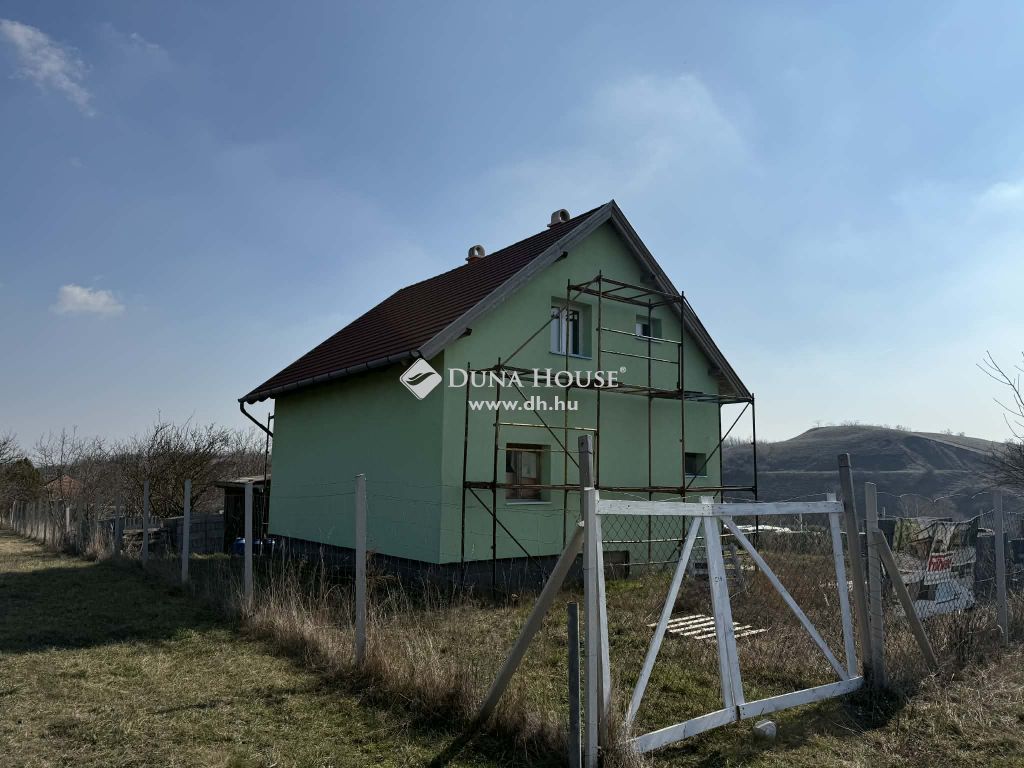 2038 Sóskút — 1/28