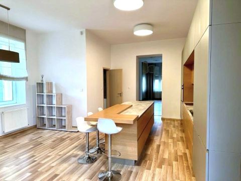 Eladó Lakás 1023 Budapest 2. kerület Felhévíz/Rózsadomb