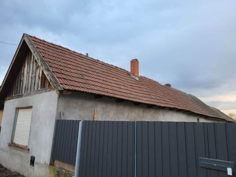 Eladó Ház 5126 Jászfényszaru 5126 Jászfényszaru, Központhoz közeli