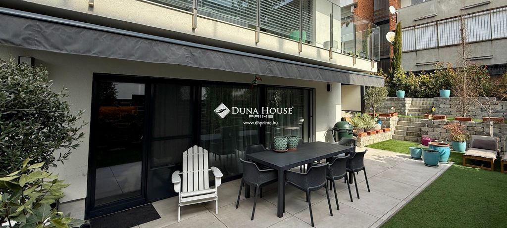 Eladó lakás, Pécs