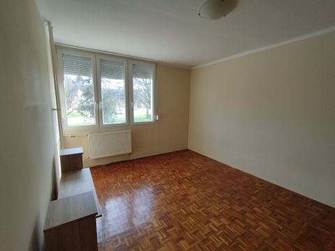 Kiadó Lakás 2800 Tatabánya 