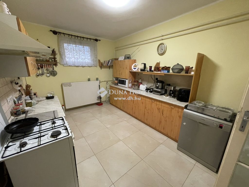 2750 Nagykőrös , Sokoldalú családi ház eladó. — 1/26
