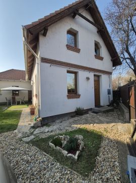 Eladó Ház 2011 Budakalász 