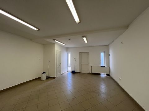 Eladó Tároló/Raktár 4400 Nyíregyháza , Nád utca közelében