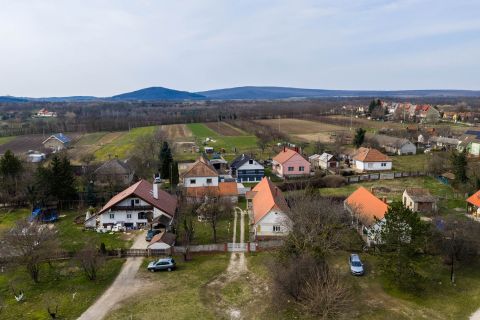 Eladó Ház 2476 Pázmánd 