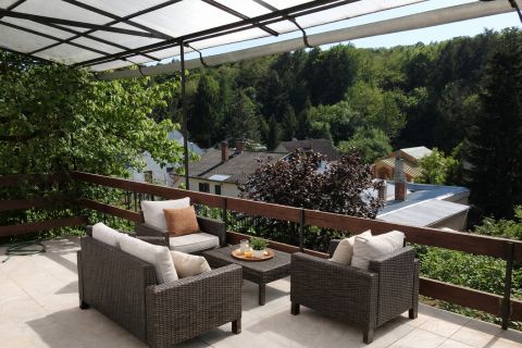 Eladó Ház 3519 Miskolc , Miskolctapolca Rózsadombján, fedett terasszal, rózsakerttel!